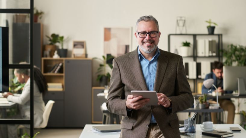 Brasil bate recorde histórico de abertura de empresas em 2025 e sinaliza novo ciclo de crescimento econômico